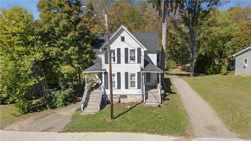 63 Geneva St, Bath, NY, 14810-1211 | Card Image