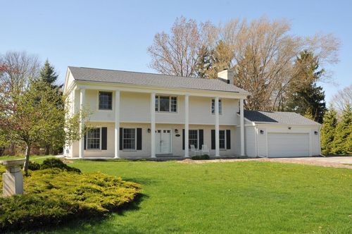 15200 Briaridge Court, Elm Grove, WI, 53122 | Card Image