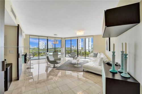 apt-607-20281 E Country Club Dr, Aventura, FL, 33180-3025 | Card Image