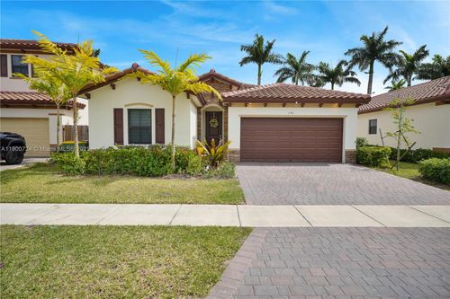 0-151 Ne 27th Ter, Homestead, FL, 33033-7165 | Card Image