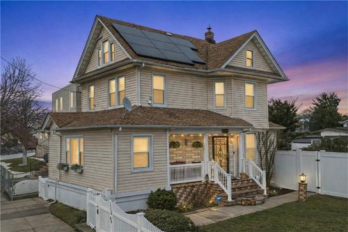 11569 Farmers Boulevard, Queens, NY, 11412 | Card Image