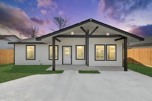 7626 Glen Manor Dr, Houston, TX, 77028-1324 | Card Image