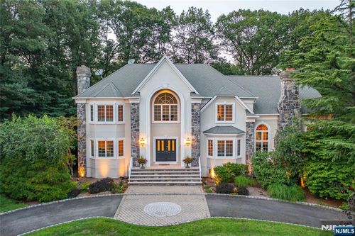85 Locust Ln, Upper Saddle River, NJ, 07458-2231 | Card Image