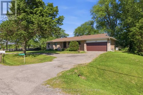 6568 Old Richmond Road, Ottawa, ON, K0A2Z0 | Card Image