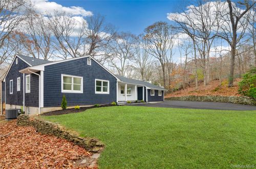 150 Remsen Rd, Wading River, NY, 11792-1743 | Card Image