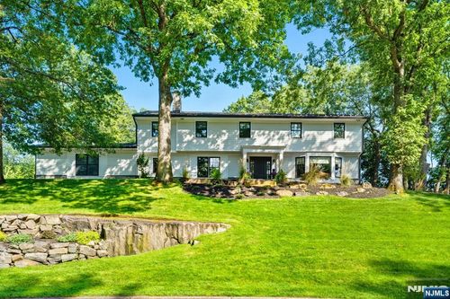 55 Ridge Rd, Tenafly, NJ, 07670-2325 | Card Image