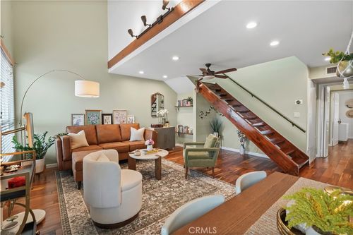 unit-8-6151 Reseda Blvd, Tarzana, CA, 91335-7365 | Card Image