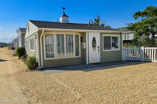 114 W Plover Way, Lavallette, NJ, 08735-1236 | Card Image