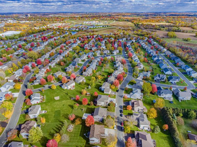 1216 S Windmill Crk, House other with 5 bedrooms, 4 bathrooms and null parking in Waconia MN | Image 78