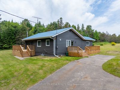 3501 118 Highway E, House other with 3 bedrooms, 2 bathrooms and 10 parking in Bracebridge ON | Image 1