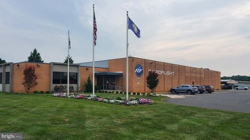 9635 Center St, Manassas, VA, 20110-5521 | Card Image