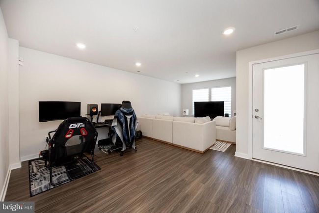 912 Magnolia Ln, Townhouse with 3 bedrooms, 4 bathrooms and null parking in SPRING CITY PA | Image 6