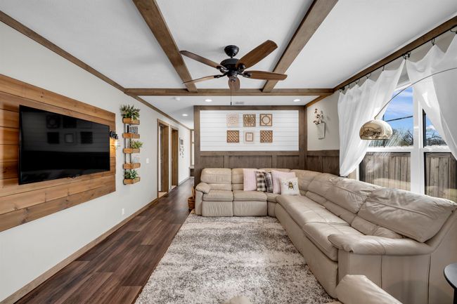 345 County Road 136 C, House other with 4 bedrooms, 2 bathrooms and null parking in Kingsland TX | Image 21