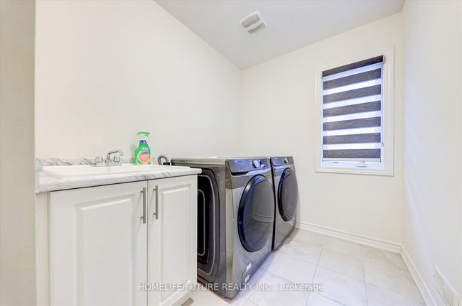 1345 Apollo St, House other with 4 bedrooms, 3 bathrooms and 4 parking in Oshawa ON | Image 36