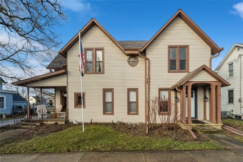 203 Broadway St, Springville, IA, 52336-9668 | Card Image