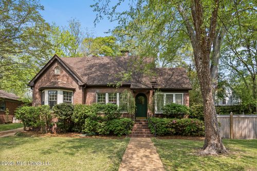 2010 Laurel St, Jackson, MS, 39202-1827 | Card Image