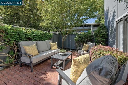 apt-2-2321 Tice Creek Dr, Walnut Creek, CA, 94595-5209 | Card Image