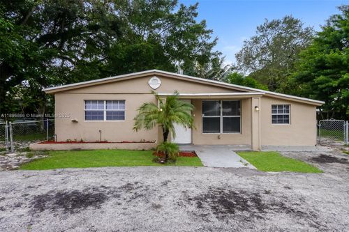 5740 Douglas St, Hollywood, FL, 33021-2743 | Card Image