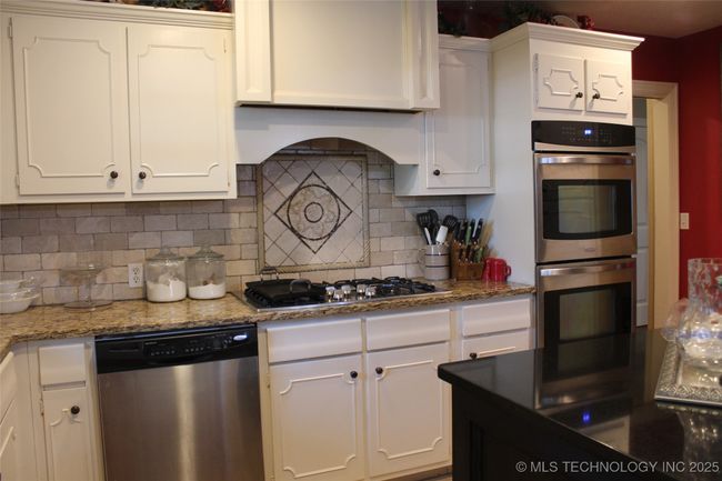 607 Garden Ln, House other with 3 bedrooms, 3 bathrooms and null parking in McAlester OK | Image 8