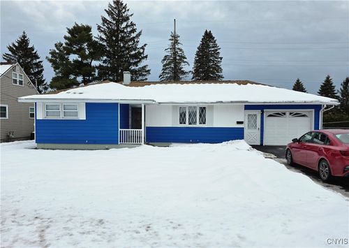 515 Locust Dr, Utica, NY, 13502-1427 | Card Image