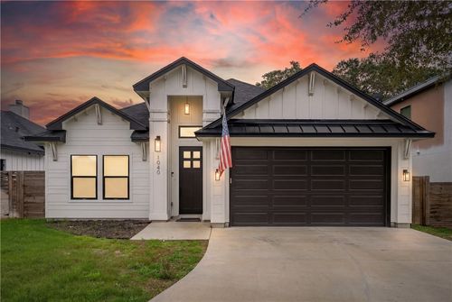 1040 S 13th St, Aransas Pass, TX, 78336 | Card Image