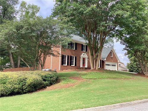 3243 Northbrook Dr, Atlanta, GA, 30341-4627 | Card Image