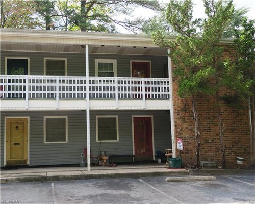 apt-l-2890 Carriage Dr, Winston-Salem, NC, 27106-5329 | Card Image
