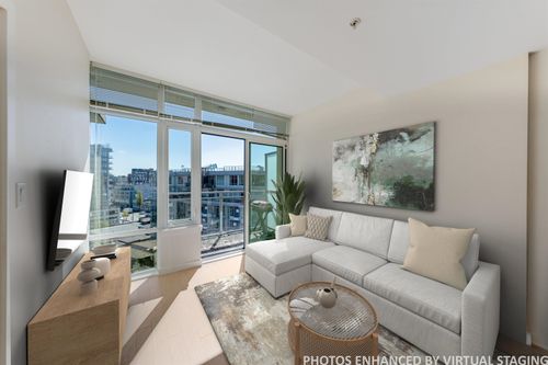 1002-88 1st Ave W, Vancouver, BC, V5Y0K2 | Card Image