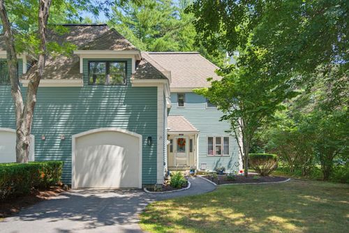 25 Clearwater Dr, Dover, NH, 03820-9109 | Card Image