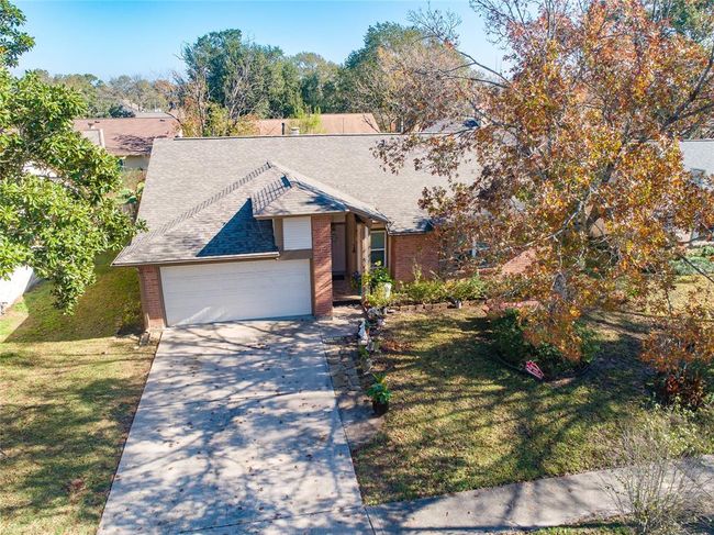 Aerial shot of the home | Image 5