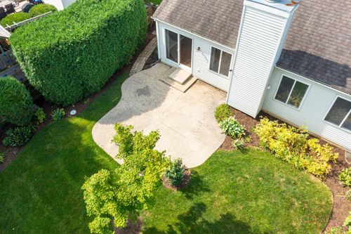 238 Indian Ridge Ln, Lake Villa, IL, 60046-6658 | Card Image