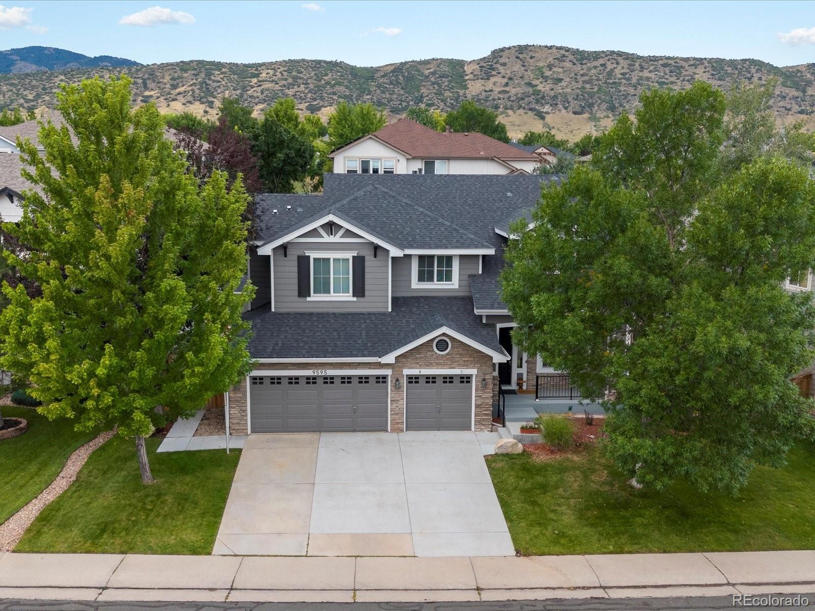 Everett Way, Littleton, CO 80127