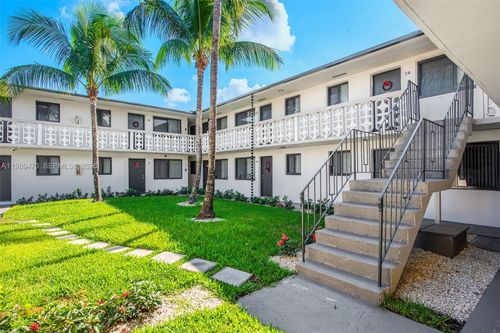 apt-40-1330 W 29th St, Hialeah, FL, 33012-5585 | Card Image
