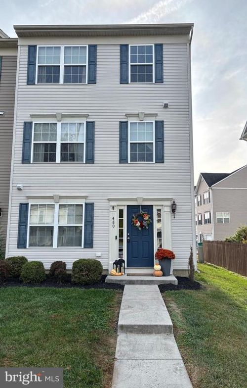 480 S Carlisle St, GREENCASTLE, PA, 17225-1566 | Card Image