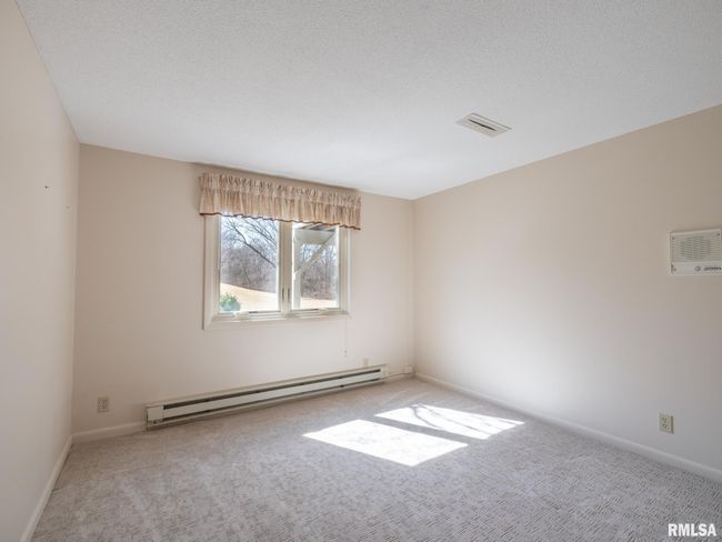 7619 N Melissa Ln, Condo with 3 bedrooms, 3 bathrooms and null parking in Peoria IL | Image 24