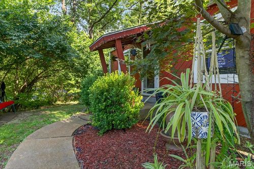 11328 De Runtz Ave, Maryland Heights, MO, 63043-1803 | Card Image
