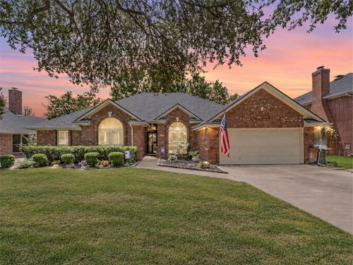 3317 Clearfield Dr, Grapevine, TX, 76051-6541 | Card Image
