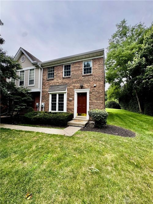 62-10935 Brookgreen Ct, Cincinnati, OH, 45242-3106 | Card Image
