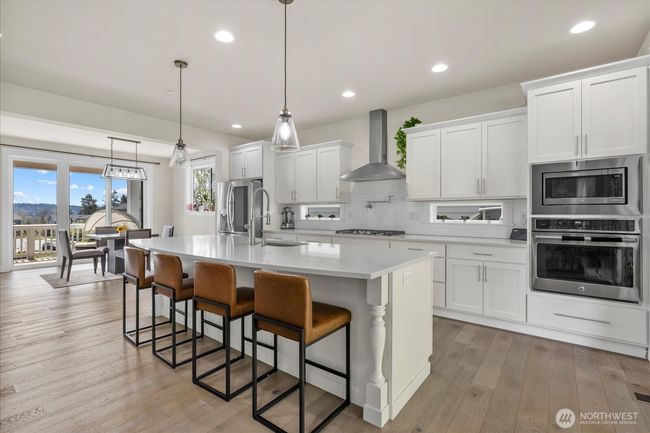 Look at the breakfast bar | Image 8
