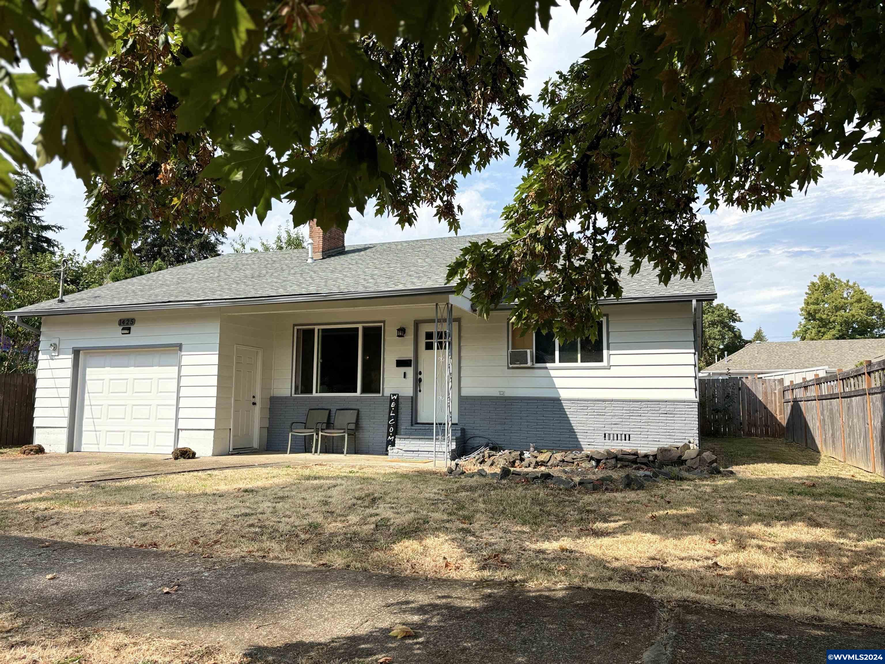 Brown St, Dallas, OR 97338