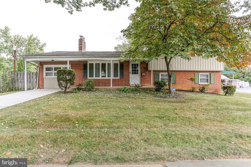 2 Commercial Dr, CAMP HILL, PA, 17011-7510 | Card Image
