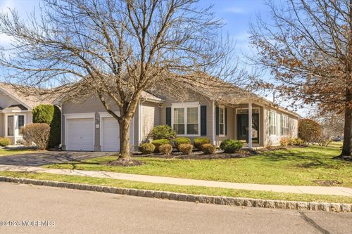 31 Harrington Dr, Columbus, NJ, 08022-2368 | Card Image