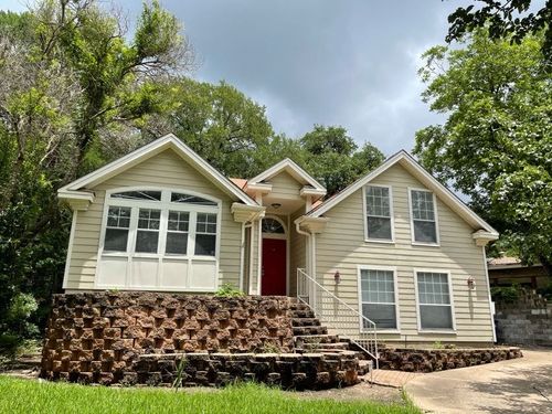 5615 Shoal Creek Blvd, Austin, TX, 78756-1032 | Card Image