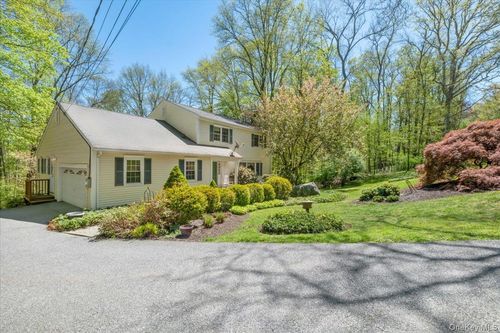 7 Palma Rd, Somers, NY, 10589-2808 | Card Image