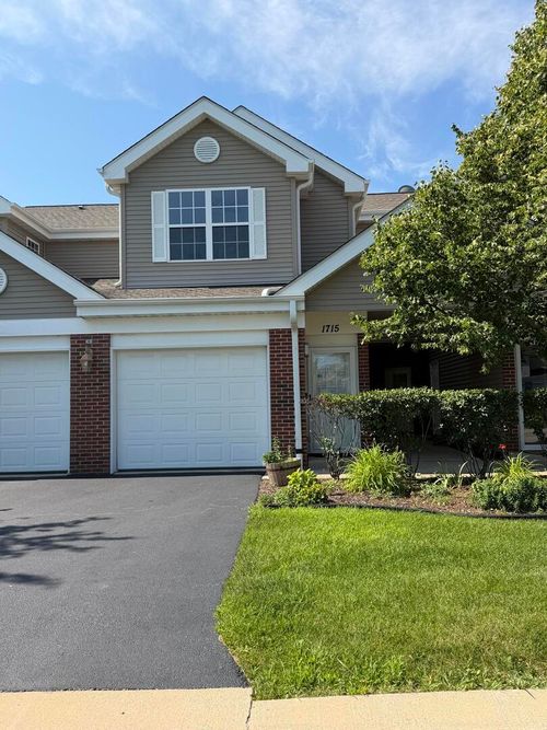 c1-1715 White Oak Trl, Cherry Valley, IL, 61016-9428 | Card Image