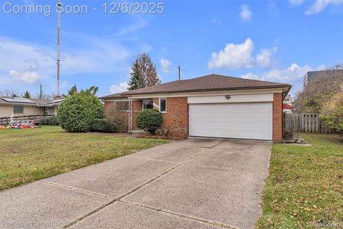 17503 Bonstelle Ave, Southfield, MI, 48075-3475 | Card Image