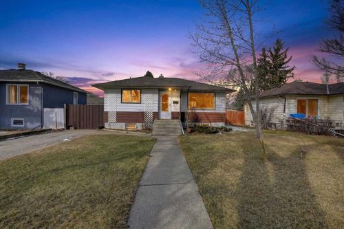536 21 St S, Lethbridge, AB, T1J3K3 | Card Image