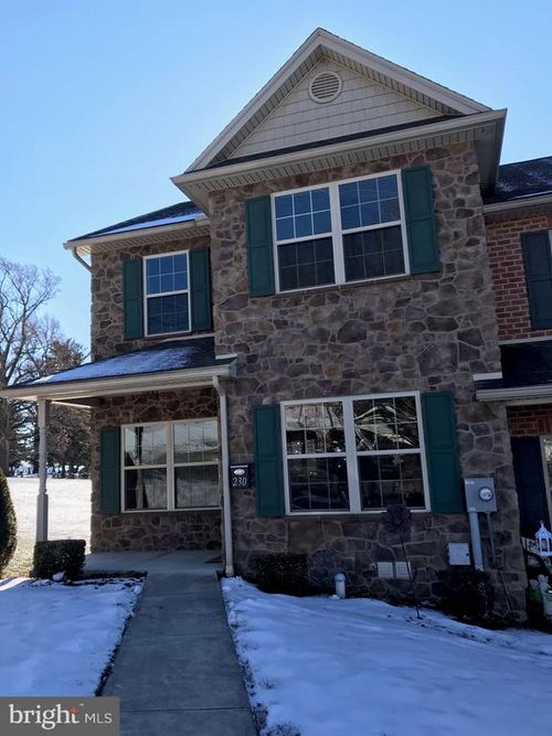 230 Mount Airy Ave, WAYNESBORO, PA, 17268-1321 | Card Image
