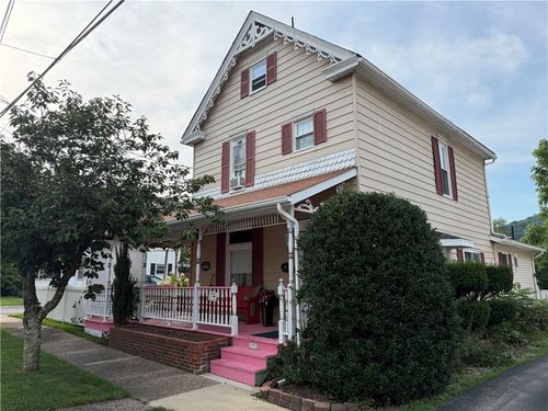 1331 School St, Indiana, PA, 15701-2520 | Card Image