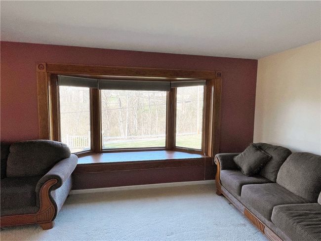 376 Chapel Rd, House other with 3 bedrooms, 1 bathrooms and 2 parking in Aliquippa PA | Image 5